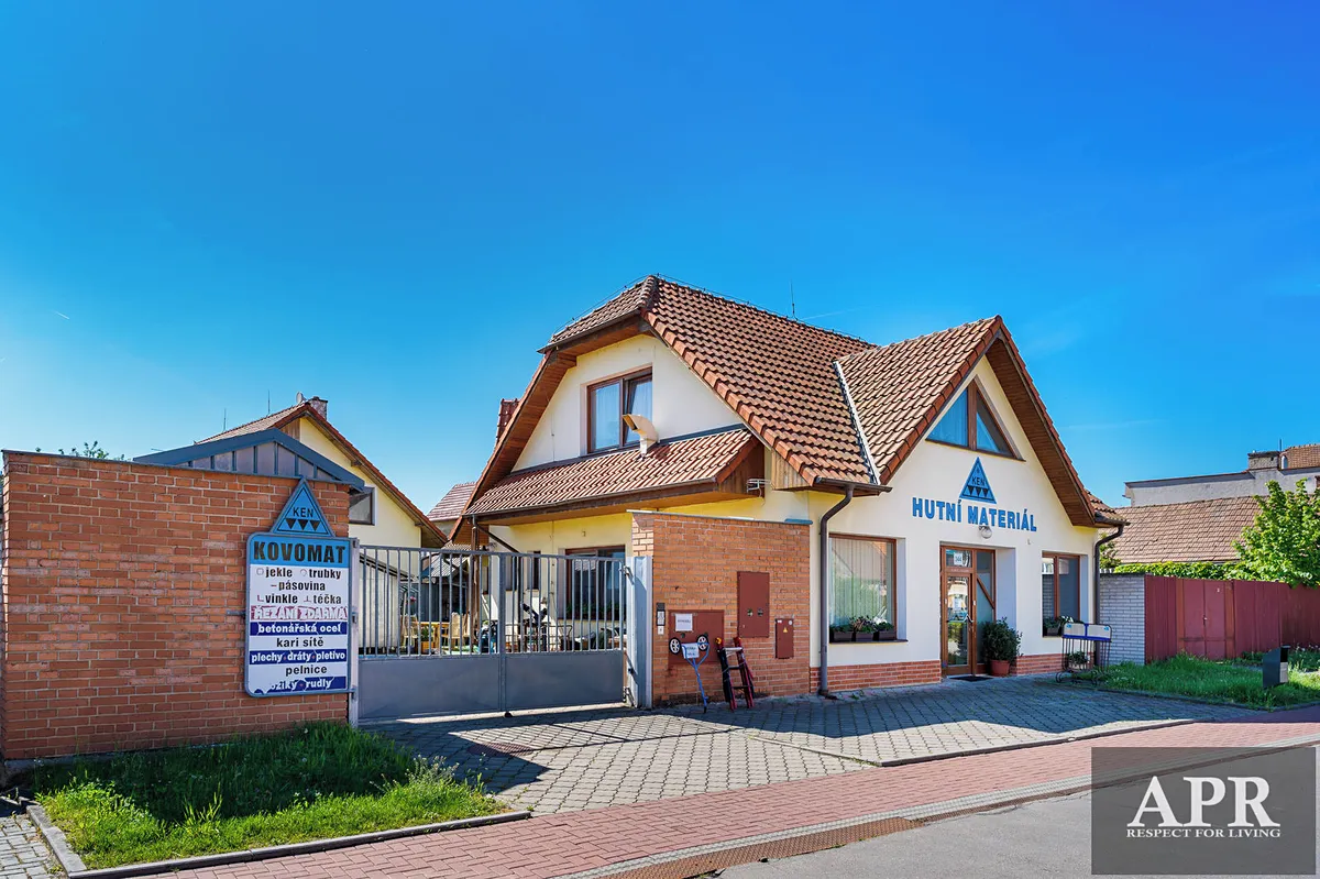 Prodej obchodního prostoru 320 m²
